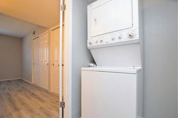 In-unit washer/dryer